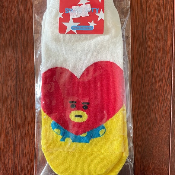 BT21 Socks - Picture 4 of 9